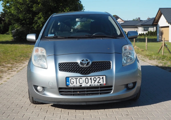 Toyota Yaris cena 8900 przebieg: 210340, rok produkcji 2006 z Chojnice małe 92